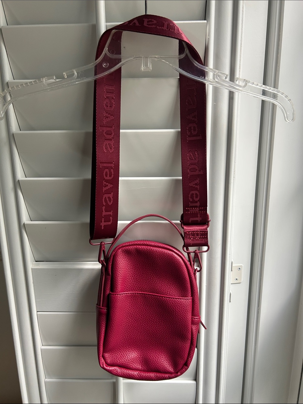 Samantha Brown Crossbody Bag in Burgandy - Picture 2 of 10